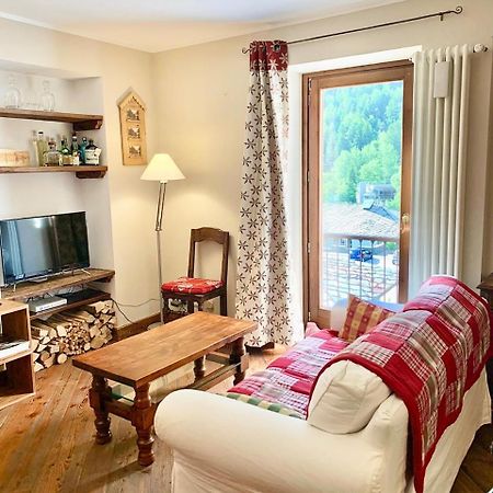 Maison Lalla Cir 0070 Pré-Saint-Didier المظهر الخارجي الصورة